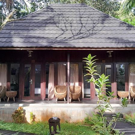 Kasuari Valley Beach Resort Sorong Kültér fotó