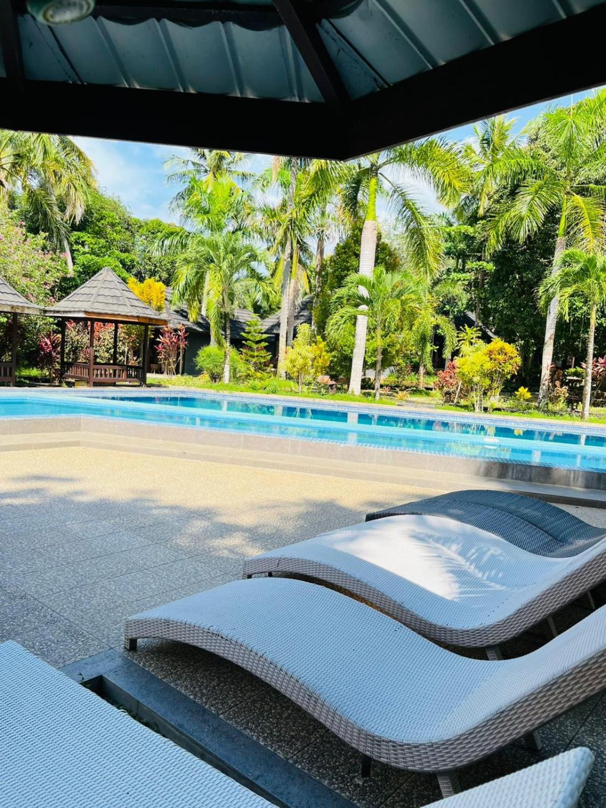 Kasuari Valley Beach Resort Sorong Kültér fotó